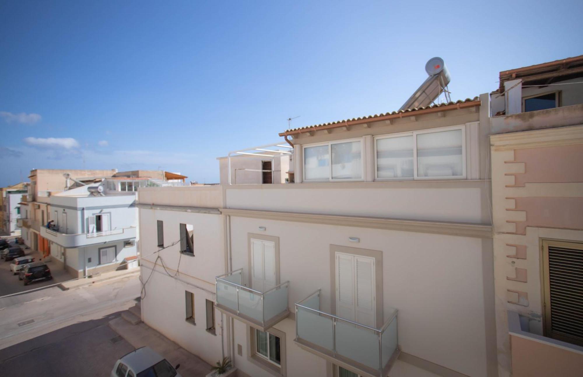 Spuma Di Mare Apartment Lampedusa Bagian luar foto